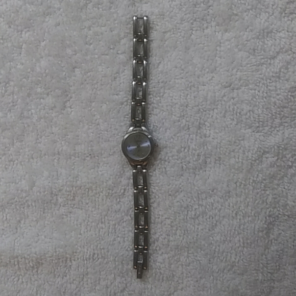 Women's Fossil Watch - Picture 2 of 8